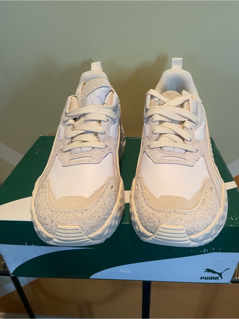 NWT, Puma women’s White Lace-Up Chunky Sneakers - Picture 3 of 7